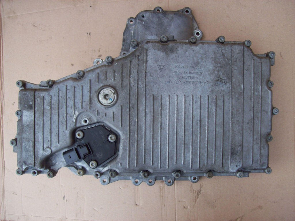 фото №1, Porsche boxster cayman 718 поддон масляная 2.0 ddp