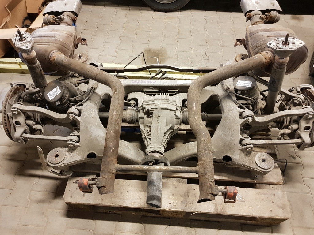 фото №4, Porsche panamera задній міст zaiweszenie