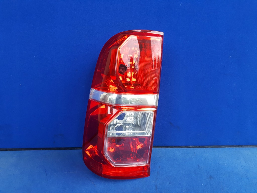 фото №1, Toyota hilux lift 2012-2015 12-15 лампа задня ліва