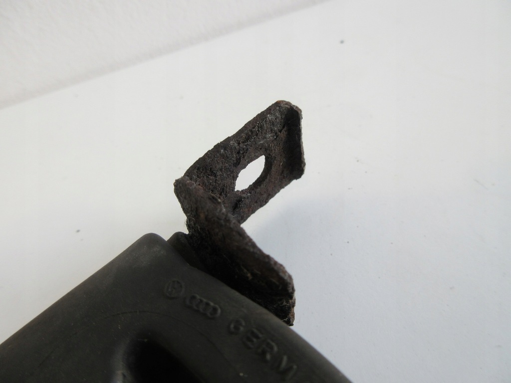 фото №6, Кронштейн глушителя vw t4 passat b3 3a0253144 оригинал