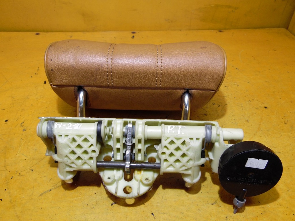 фото №5, Підголівник правий задня пневматичний mercedes w210