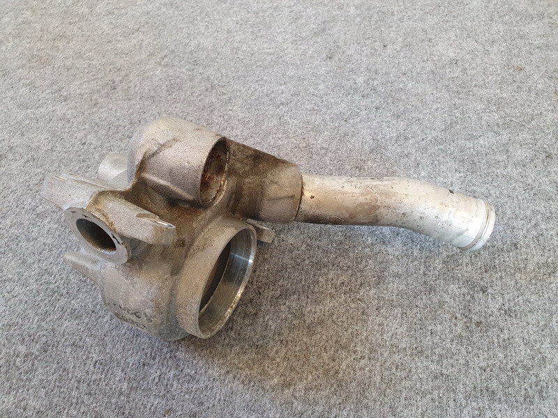 фото №1, Cayenne panamera 970 94810626002 корпус термостат