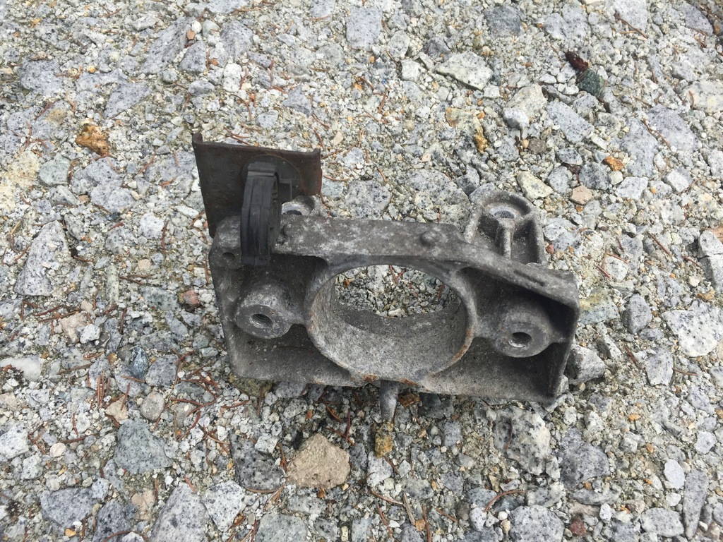 фото №1, Renault trafic 2.5dci lift опора полуось