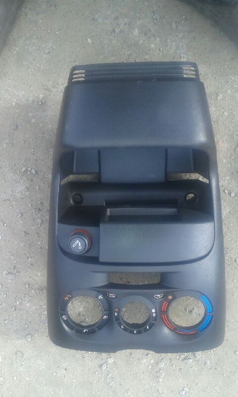 фото №1, Консоль средняя приборная панель приборная punto ii