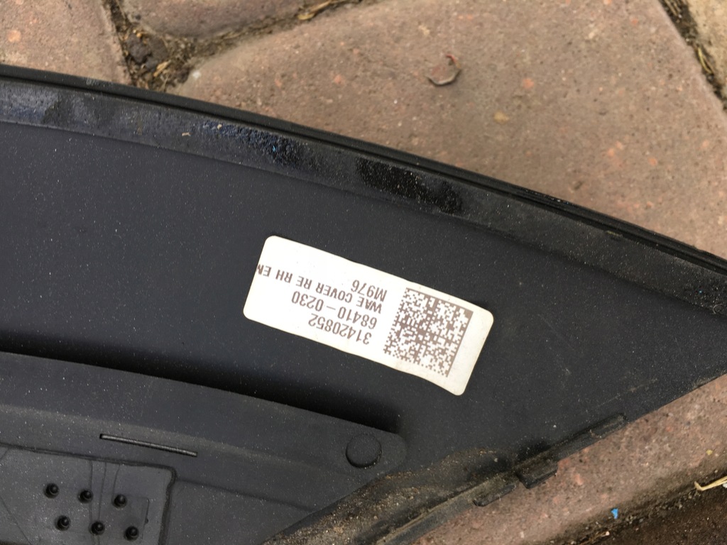 фото №4, Volvo v90 crosscountry молдинг na крила правий задня