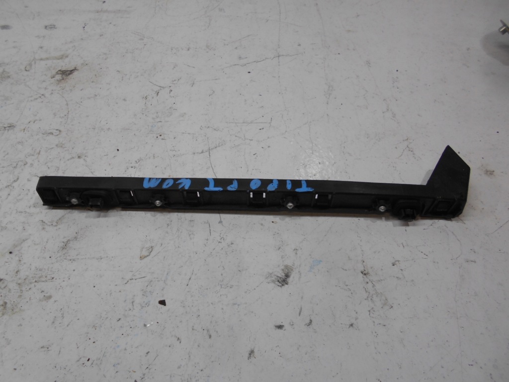 фото №1, Направляющая правый задняя 52042926 tipo ii kombi 15-