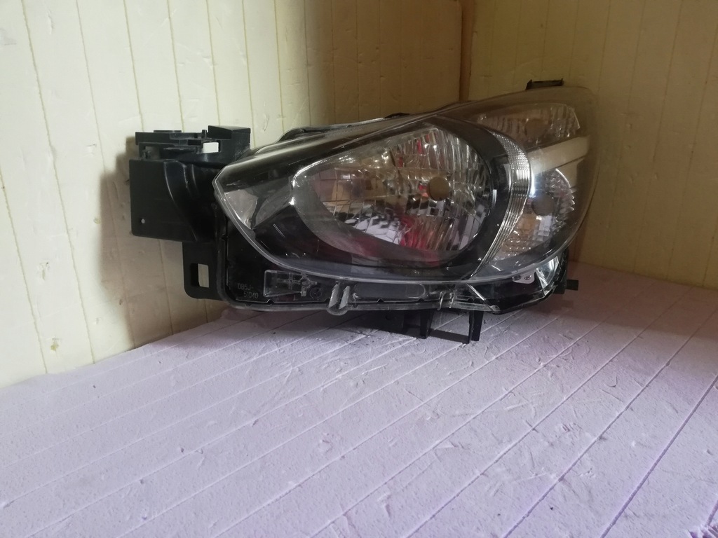 фото №1, Лампа перед mazda 2 ii 14r-