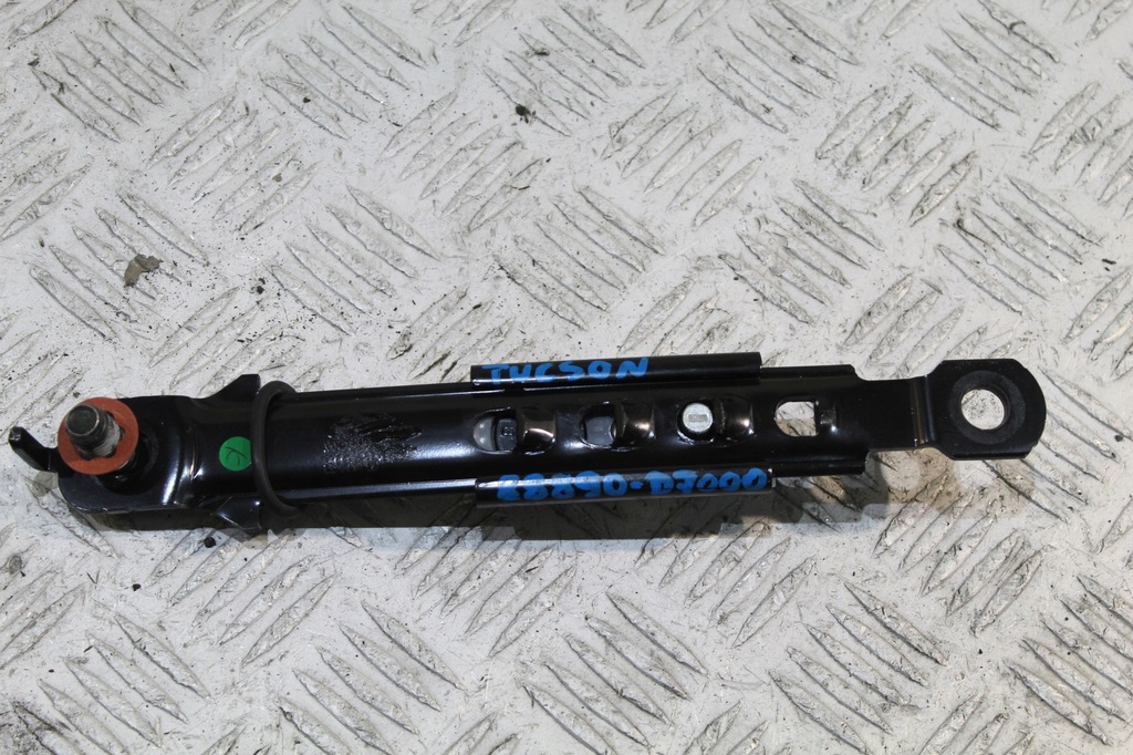 фото №1, Регулировка ремней hyundai tucson ii 2 88890-d7000