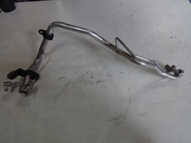 фото №1, Mercedes gla w156 14r 2.2 cdi шланг кондиционера