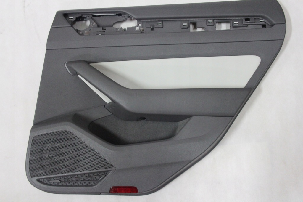 фото №1, Оббивка двері задня праве vw arteon nowe шкіра beż