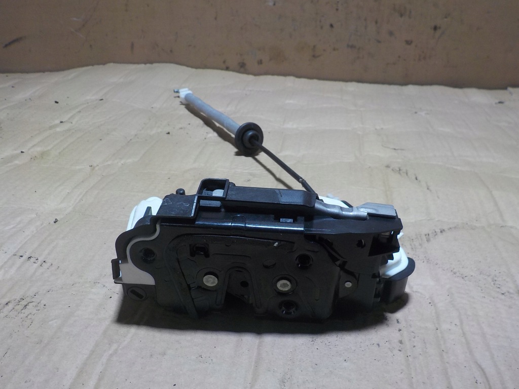 фото №3, Skoda rapid замок двері правий задня