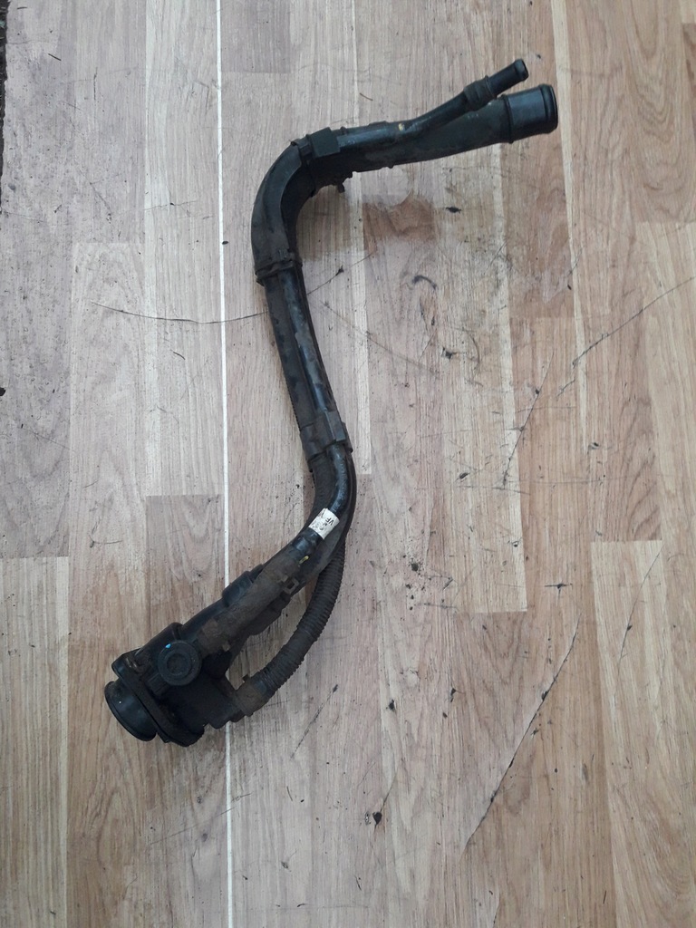 фото №3, Hyundai i40 sedan 1.7 crdi заливна горловина пального труба