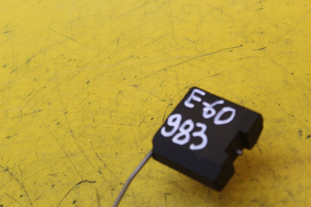 фото №6, Датчик рівня пального bmw e60 2.0 d 6752054 pływa