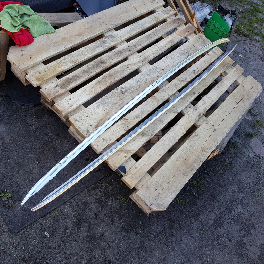 Купити Рейлінг даховий правий opel insignia універсал