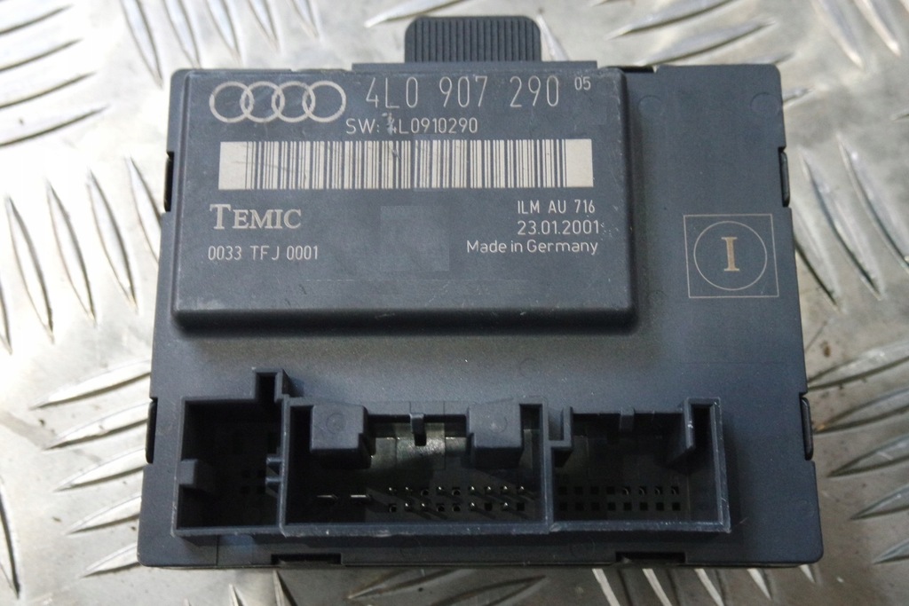 фото №1, Модуль двері audi q7 4l0907290