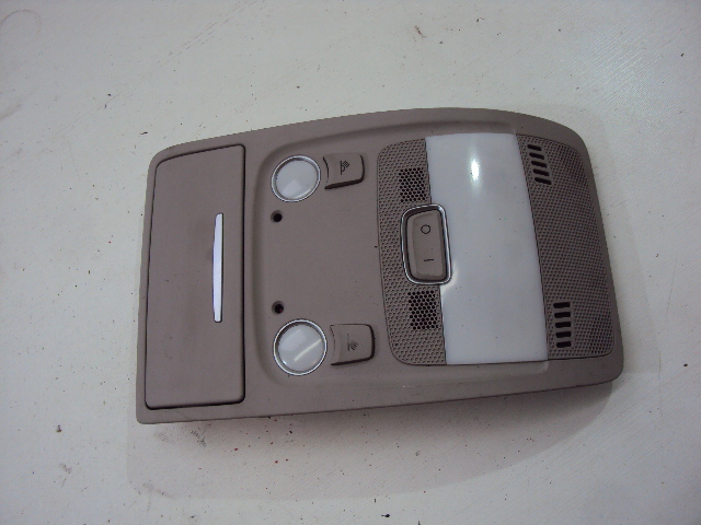 фото №1, Лампа кабіни audi a4 b8