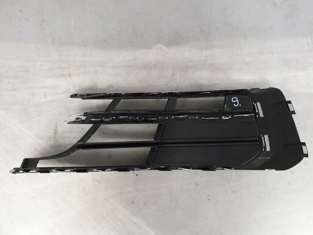 фото №10, Решітка бампера права audi a8 d5 4n0807680