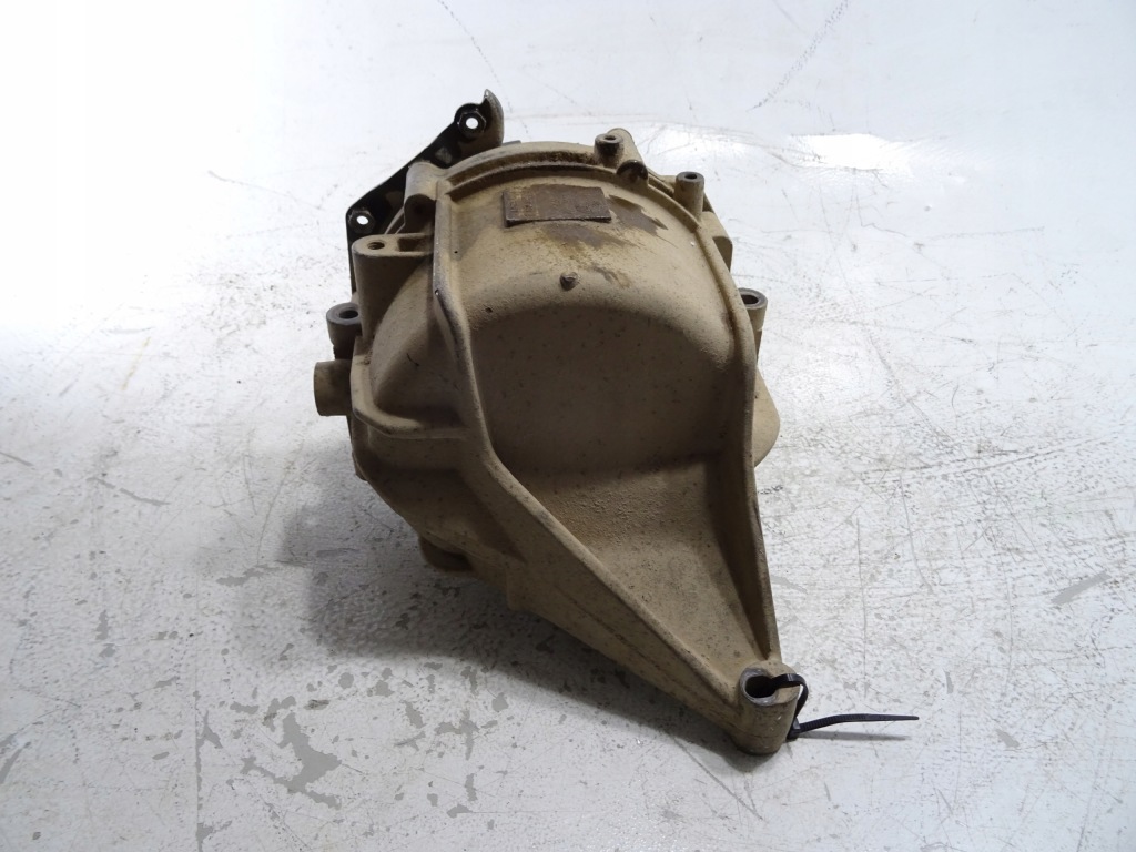 Генератор mercedes a0001502850 w461 14v 150a в Україні