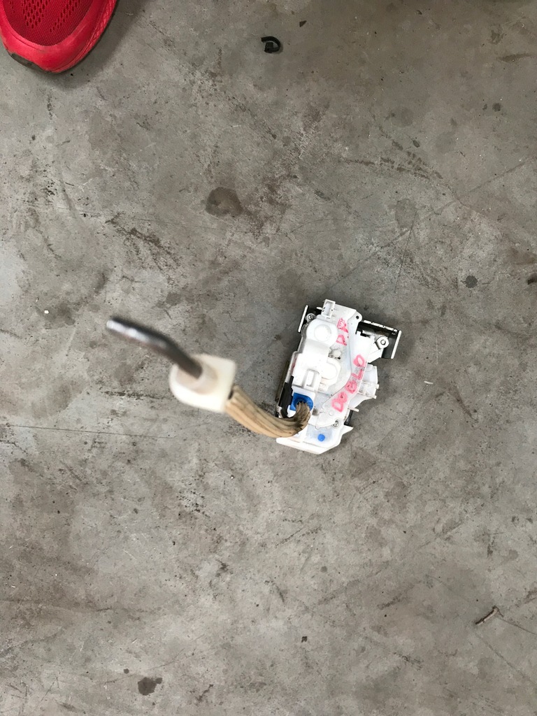 фото №1, Fiat doblo ii combo замок дверь правый перед europa