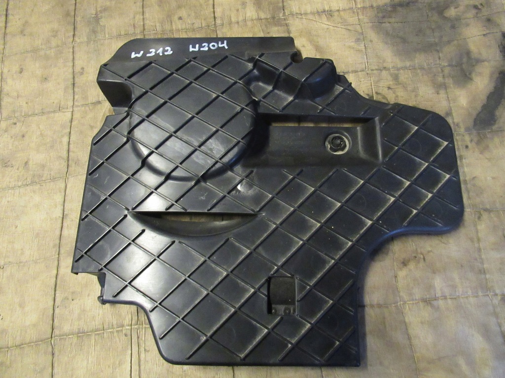 фото №1, Mercedes w204 w212 a6510100175 защита ремень