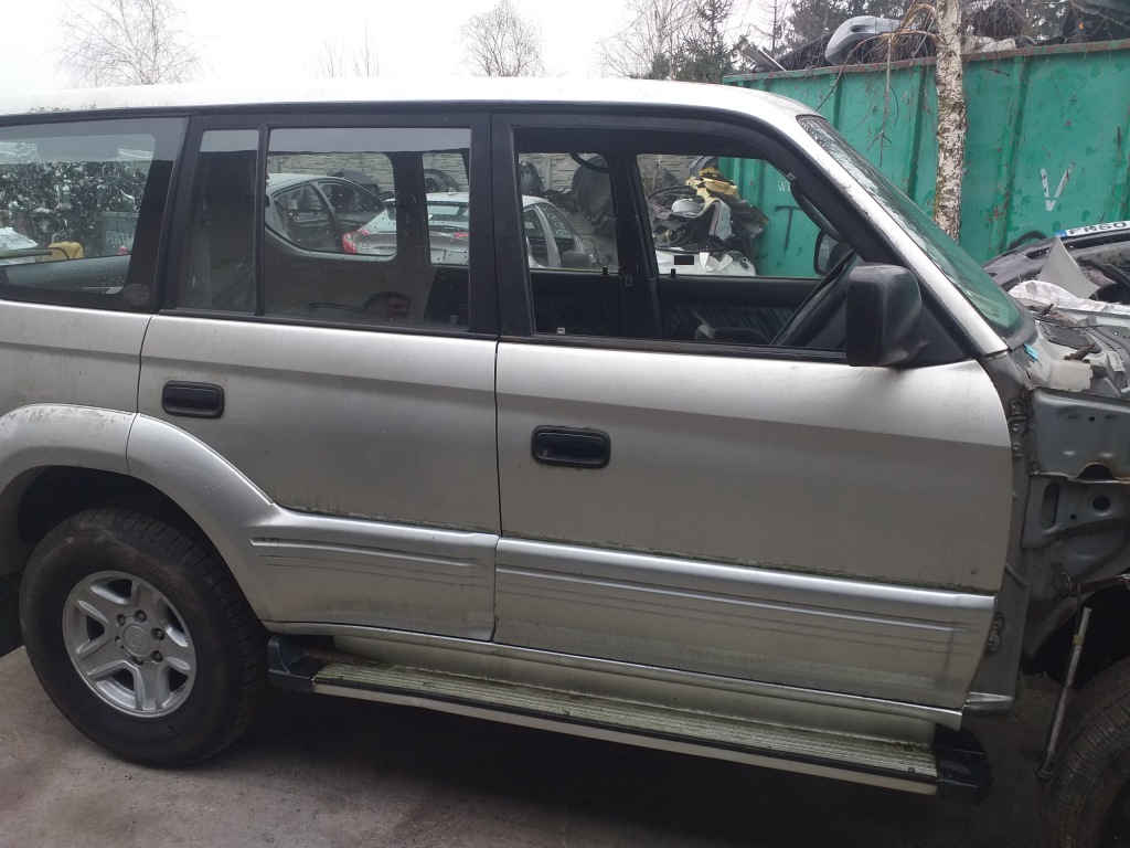 фото №1, Land cruiser j 95 двері праве задня задні