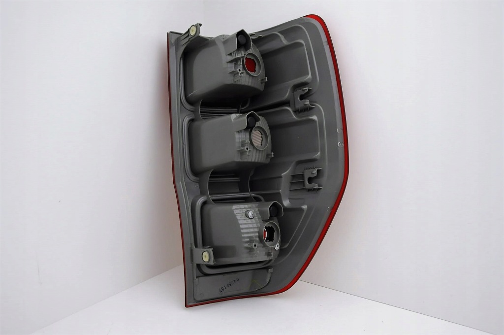 фото №4, Ford ranger 2012- лампа задня ліва nowa depo ^