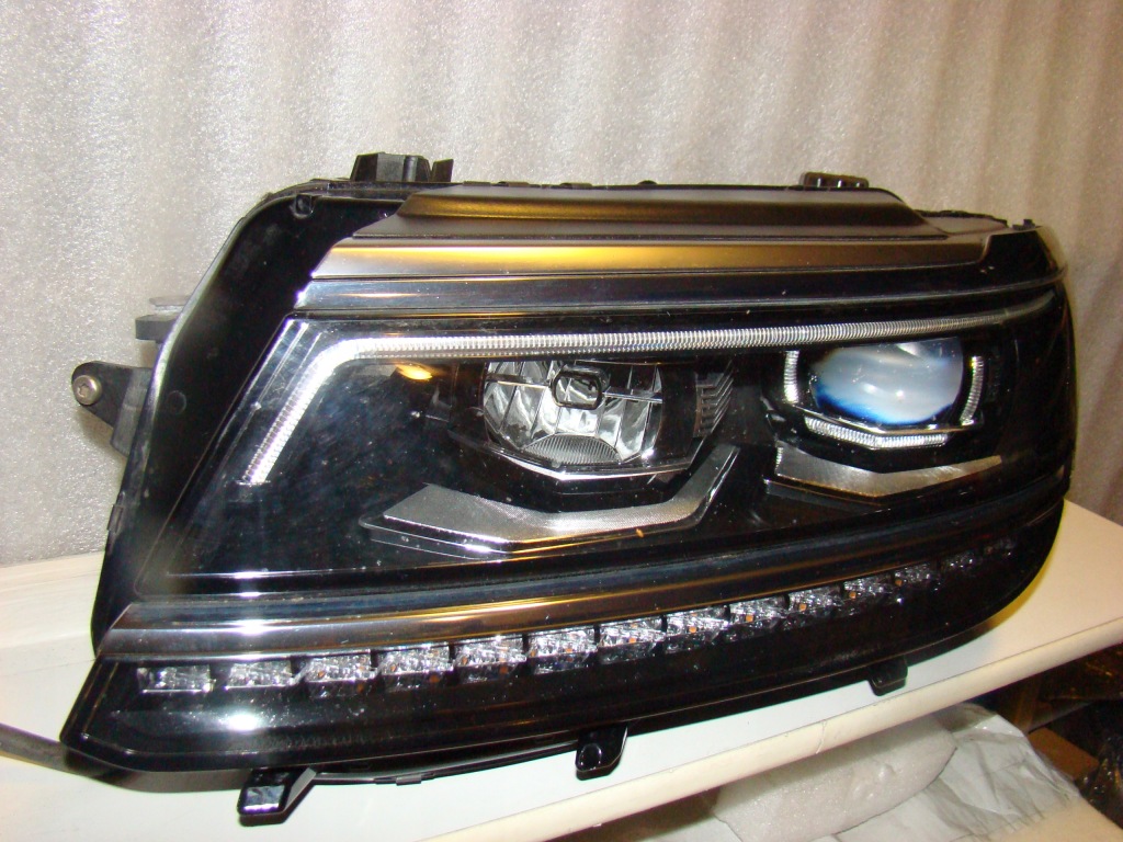 Купити Vw tiguan 5nb941081a full led лампа перед ліва