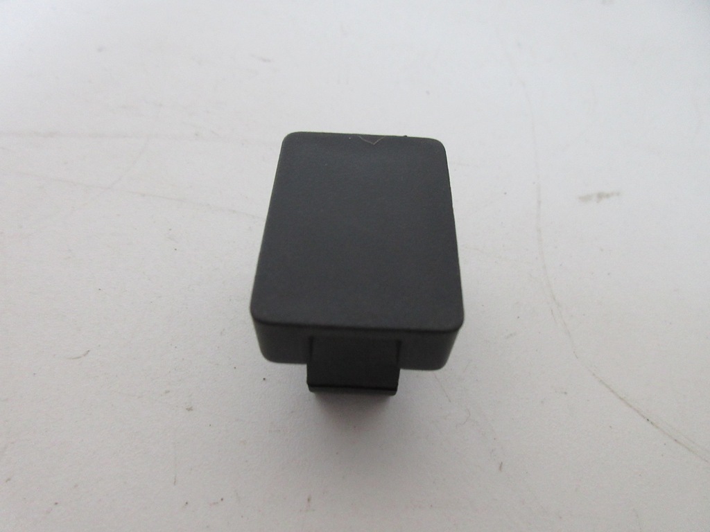 фото №1, Auris ii 13-18 заглушка кнопка защита