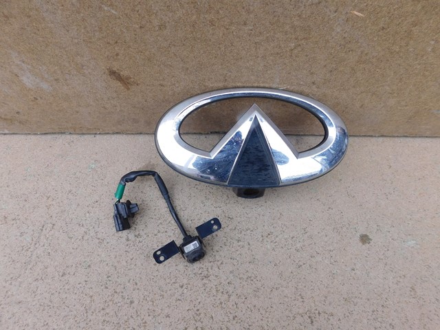 фото №1, Решётка радиатора решётка радиатора решётка радиатора значок камера infiniti qx