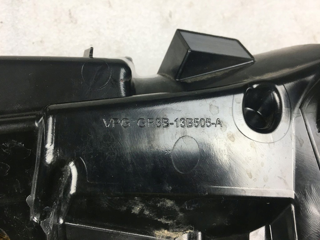 фото №11, Ford mustang 15- лампа задняя левая przerobiona na eu