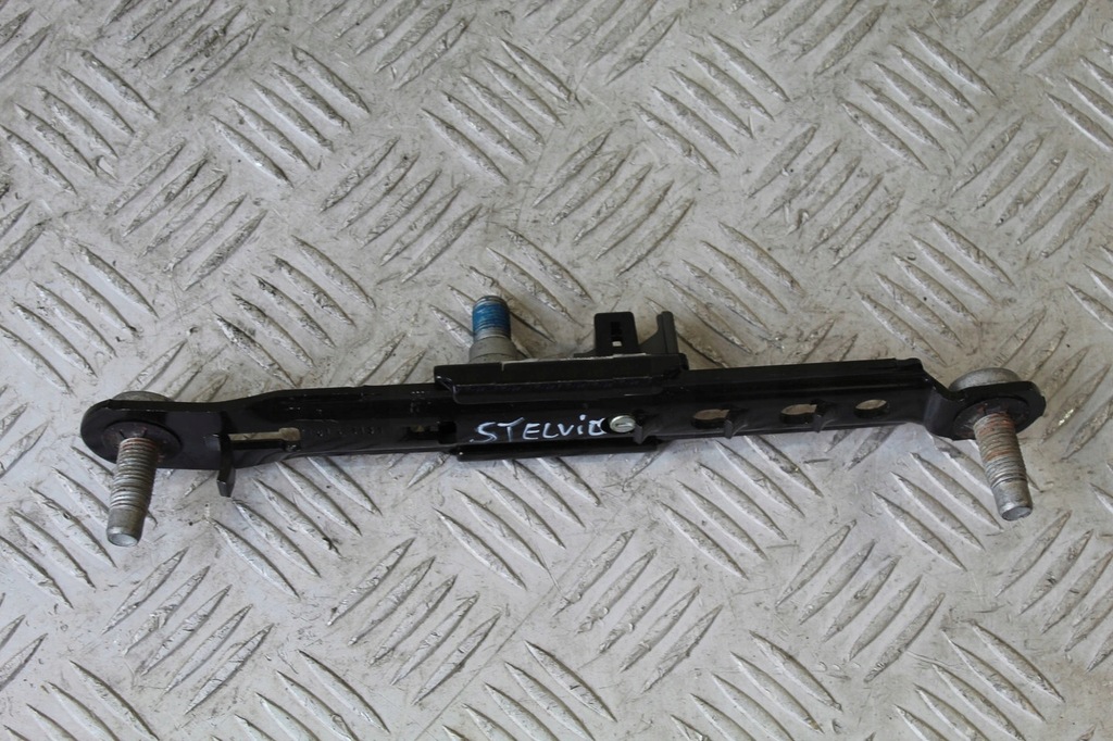 фото №1, Регулировка ремней безопасности stelvio