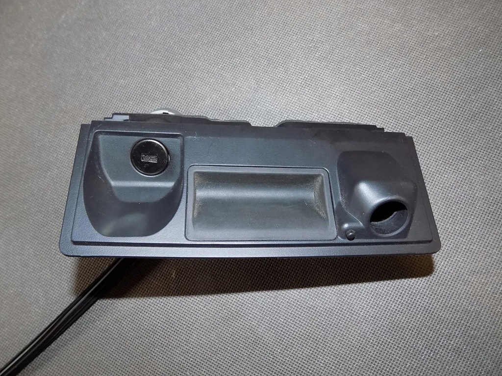 фото №1, Audi a8 4n d5 ручка крышки задняя 4n0827574b