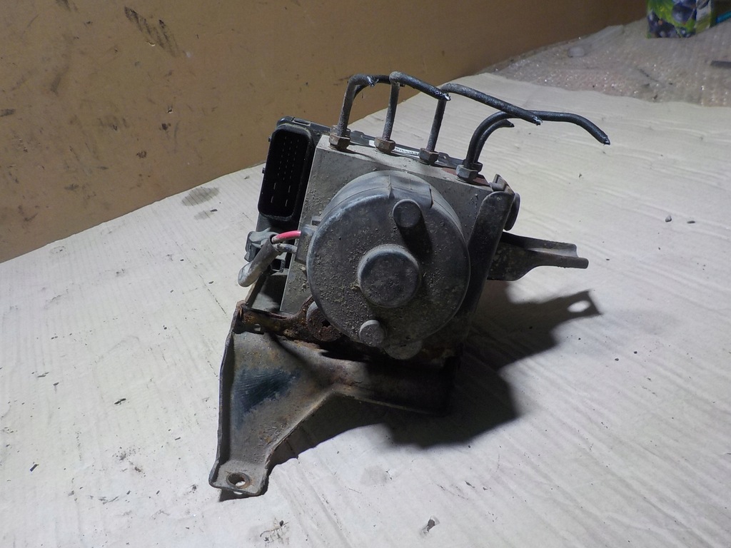 фото №6, Hyundai h1 насос abs 589004a050 2.5 crdi