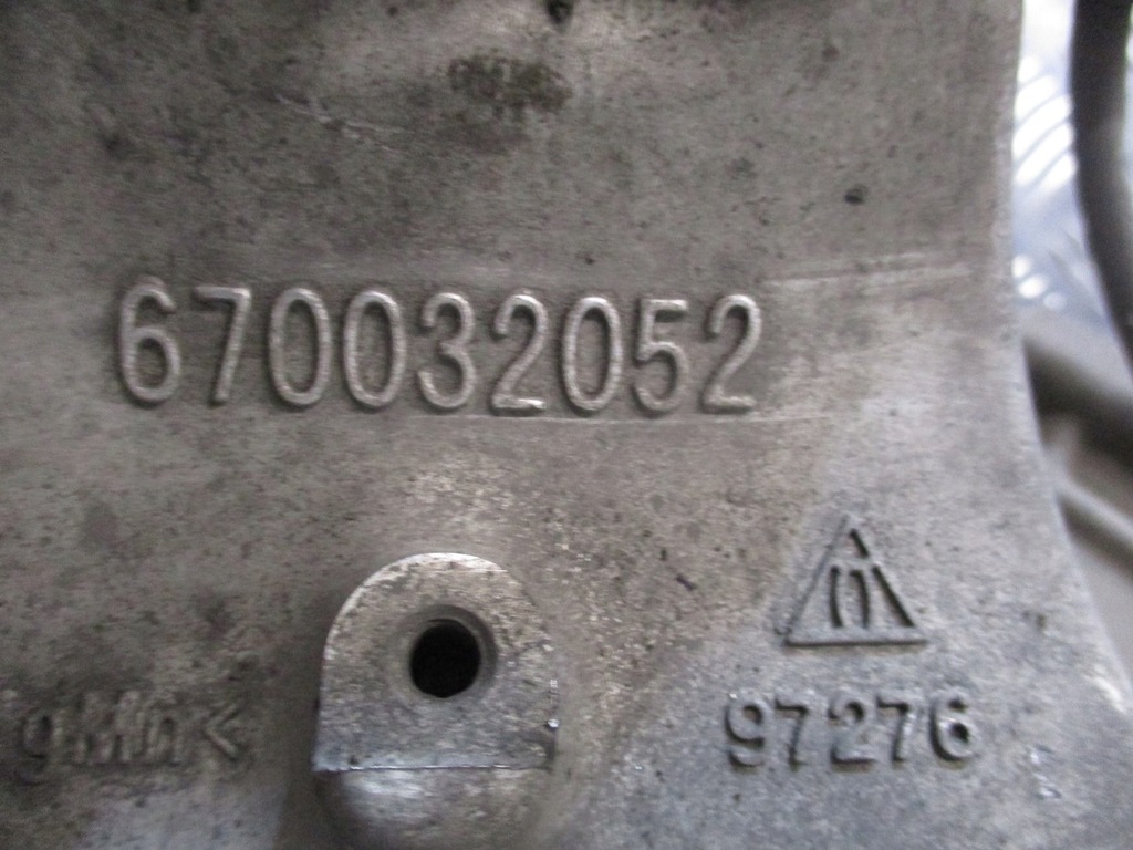 фото №6, Поворотний кулак права ліва maserati levante 3,0d