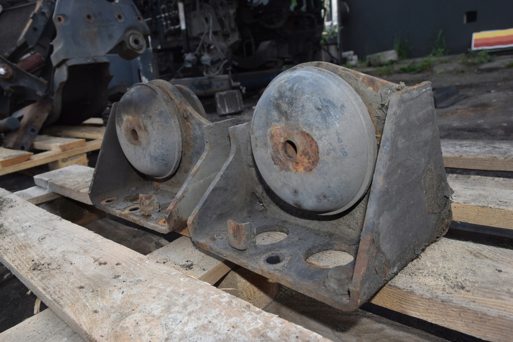 фото №6, Подушка підвіска двигуна man f2000 f90