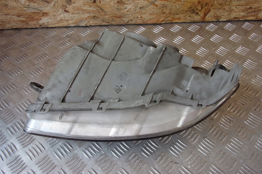 фото №8, Лампа правая перед передняя chevrolet aveo t200 04-