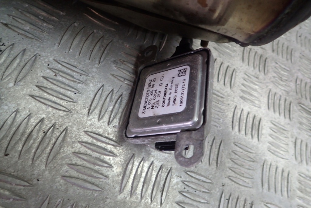 Mercedes slc w172 250d вихлоп каталізатор dpf в Україні