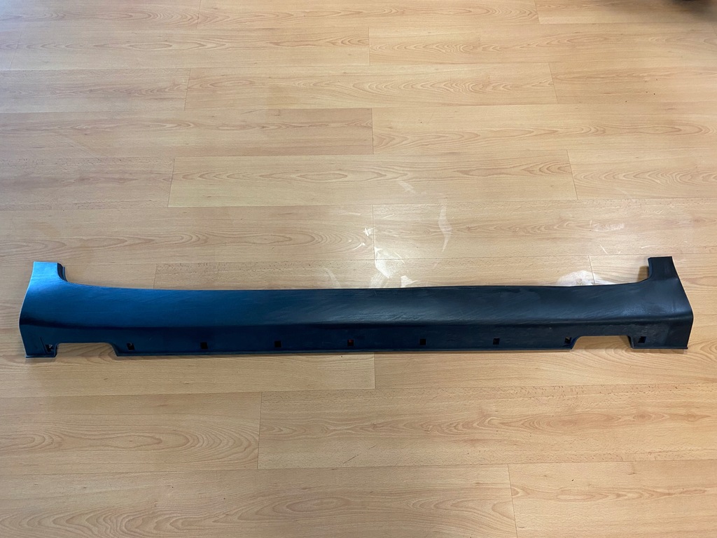 фото №1, Kia sportage iii молдинг накладка порог правая 87752-3u00