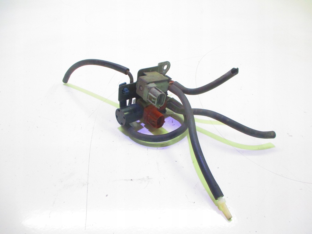 фото №1, Suzuki wagon r+ 1.0 16v 97- клапан вакуумa