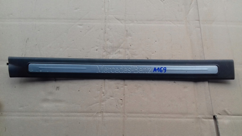 Купити Молдинг поріг права mercedes 245 a1696800074 re