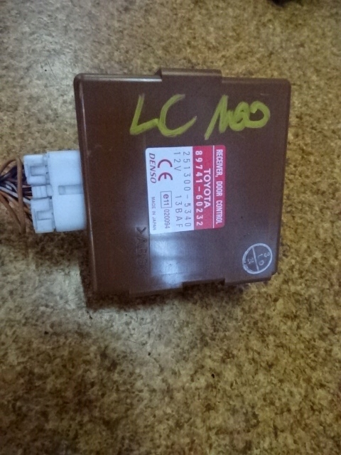 фото №1, Toyota land cruiser 100 03r модуль блок управления дверь