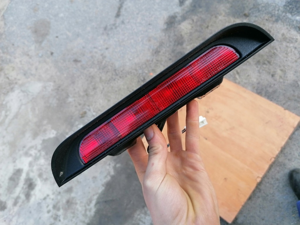 фото №1, Mitsubishi space star лампа свет стоп