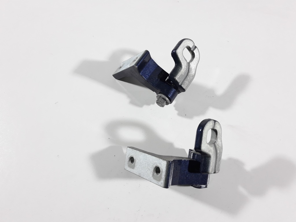 фото №8, Volvo v40 12- петля дверь правый задняя 498-46