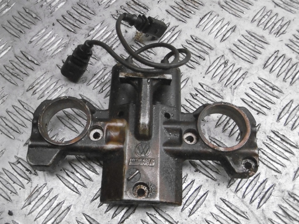 фото №1, Vw passat регулятор walłka распределительного вала 22100203