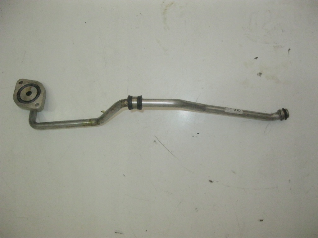 фото №1, Audi s6 шланг трубка wąż wody 079121071cm