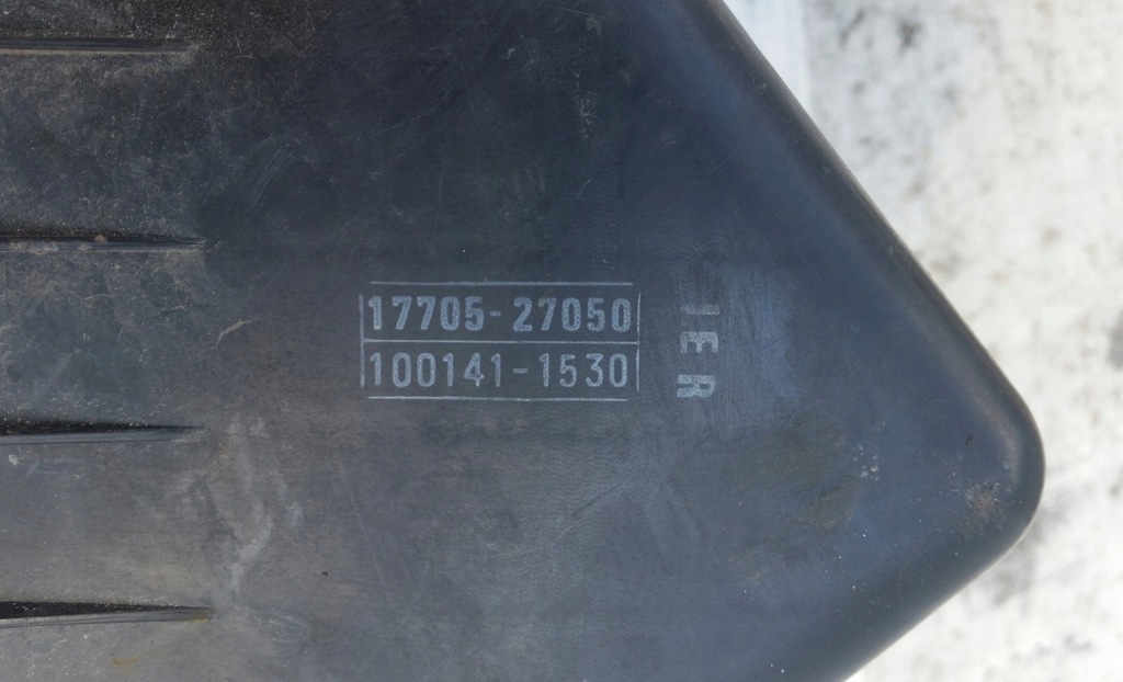 фото №5, Avensis verso lift 2.0 фильтр воздуха 17701-27180