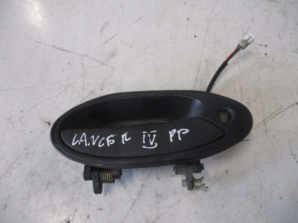 фото №1, Ручка наружная передняя перед правая mitsubishi lancer iv 93r