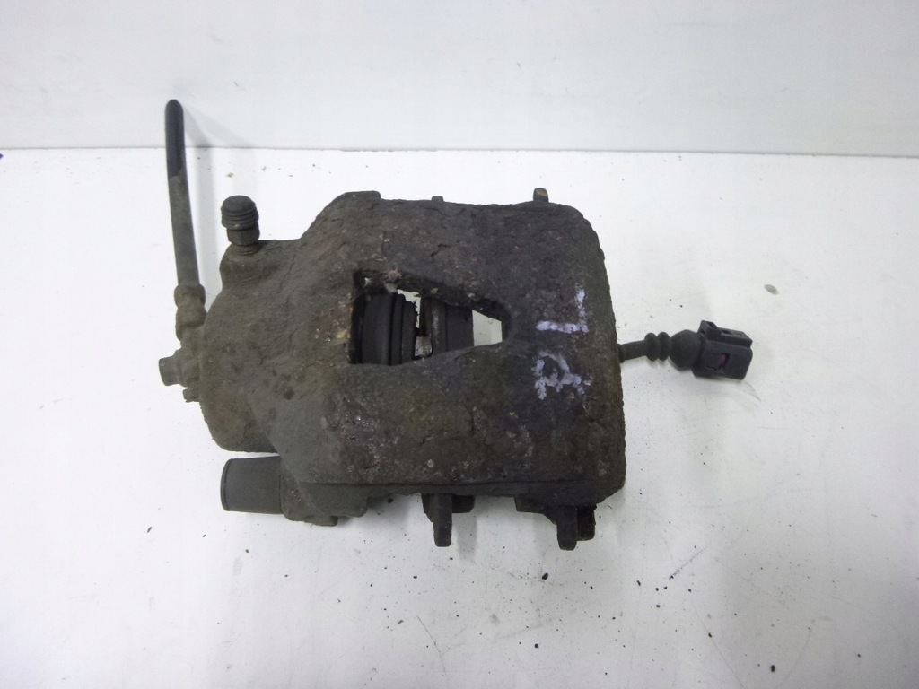 фото №4, Суппорт тормозной перед audi a3 8l 1.6 1998r.