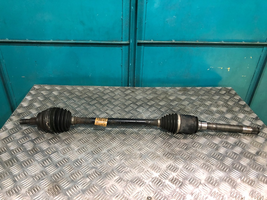 фото №1, Mercedes w251 r500 правая приводной вал 5,0 v8 a2513301401