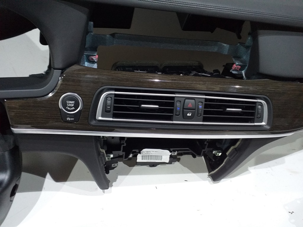 фото №5, Bmw 7 f01 f02 приборная панель консоль подушка безопасности подушки безопасности ремни оригинал демонтаж